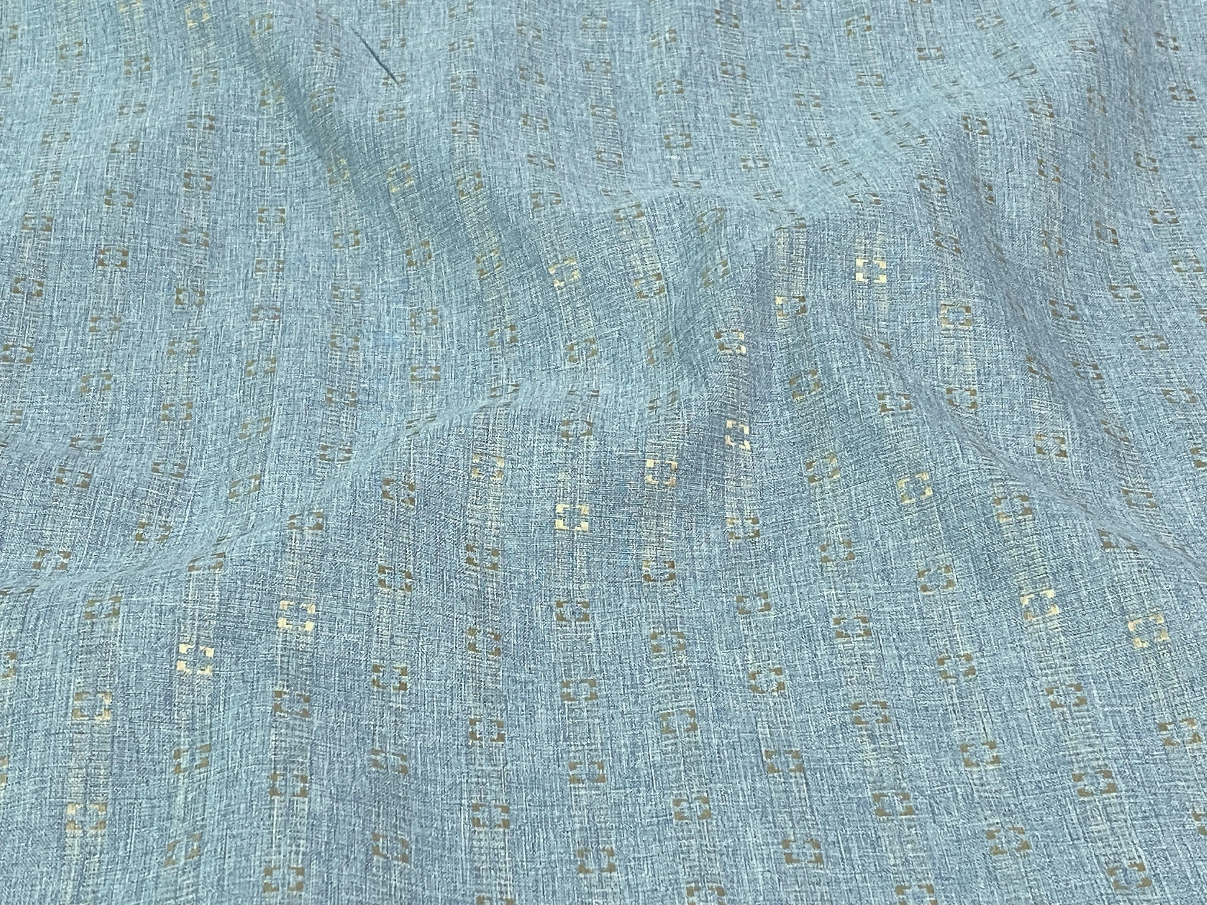 Cubic- Clearance Polyester