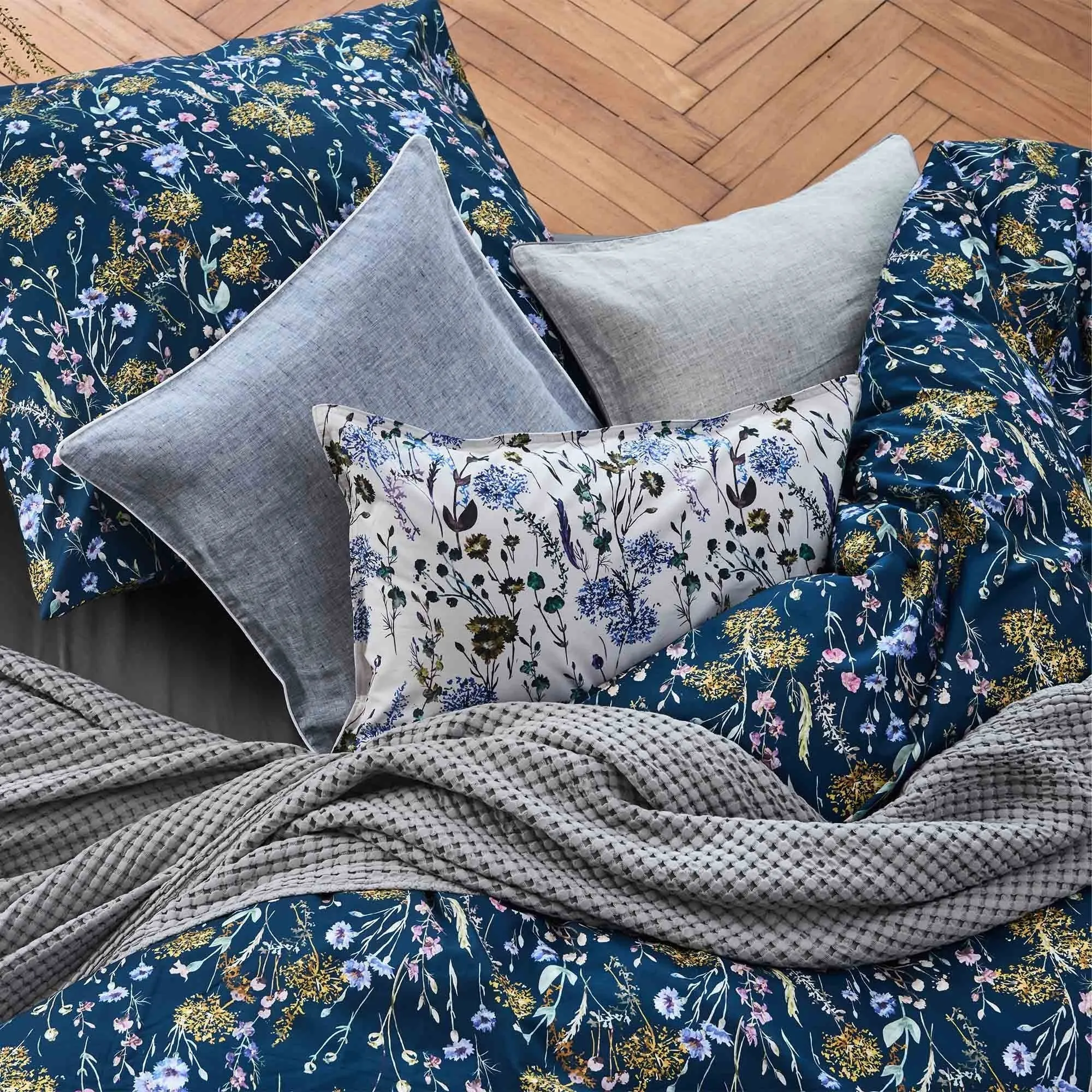Laviano Percale Bedding [Multicolour/Dark blue]