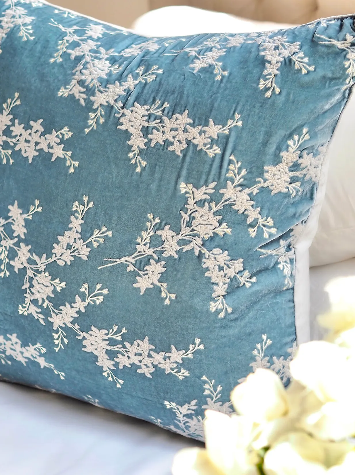 Lynette Cloud Bedding