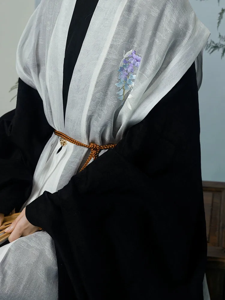 Pine & Snow 有松雪 Late Ming Dynasty Embroidered Bijia Aoqun Set