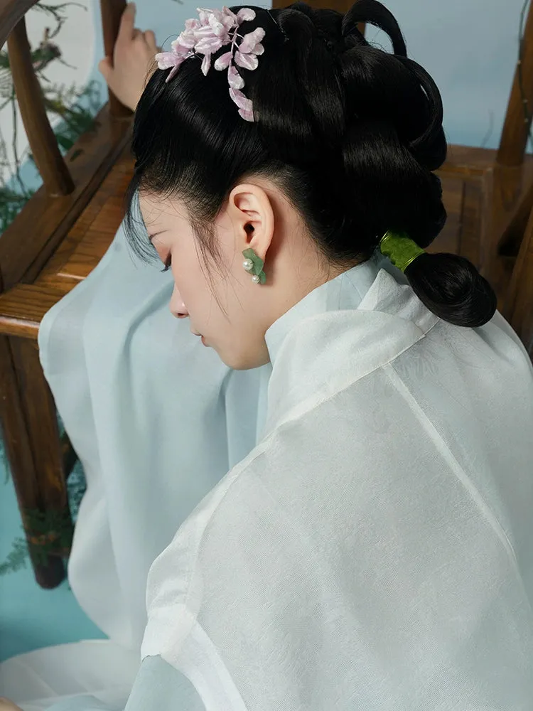 Pine & Snow 有松雪 Late Ming Dynasty Embroidered Bijia Aoqun Set