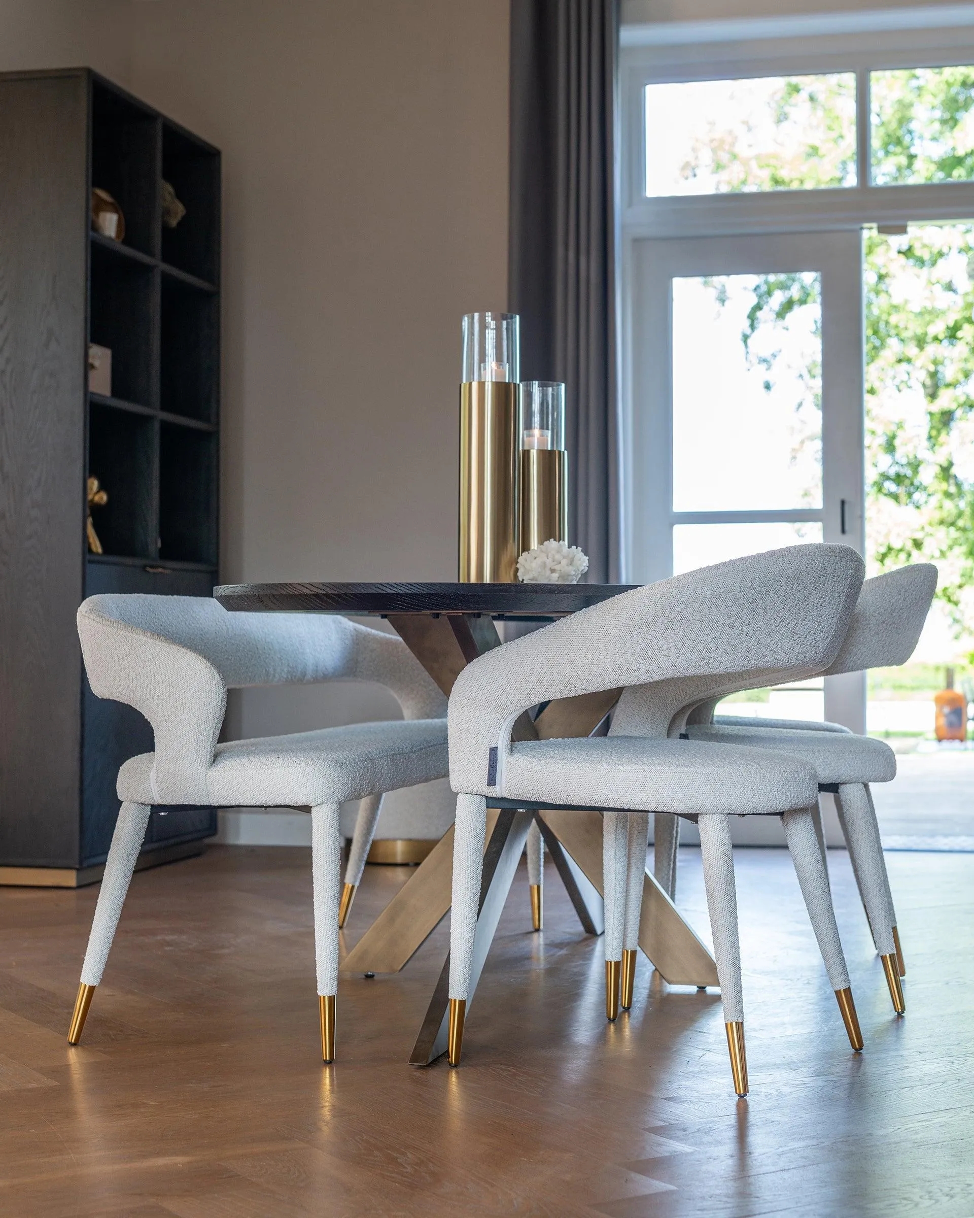 TURIN bouclé chair white